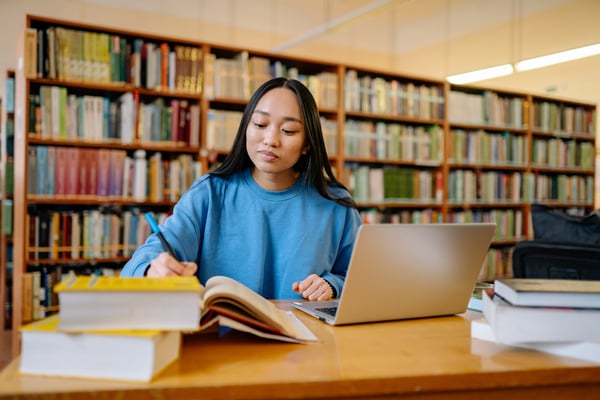 Association Scholarship Program for Online Learning